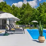Villa Rubus By Istrialux