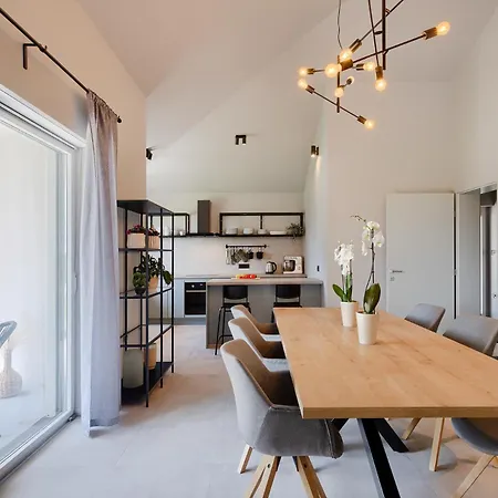 Rubus By Istrialux * Žminj