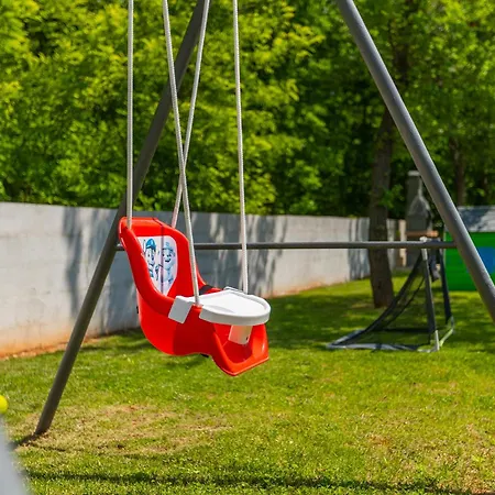 Rubus By Istrialux *