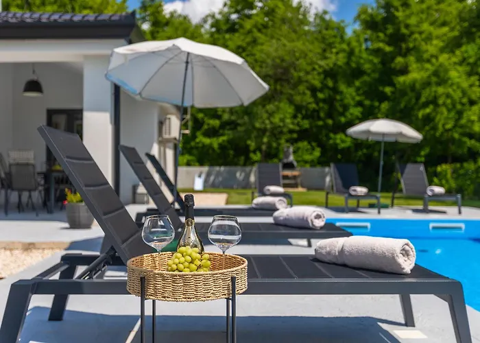 Βίλα Rubus By Istrialux *